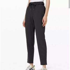 LuluLemon stretch high rise pants/joggers